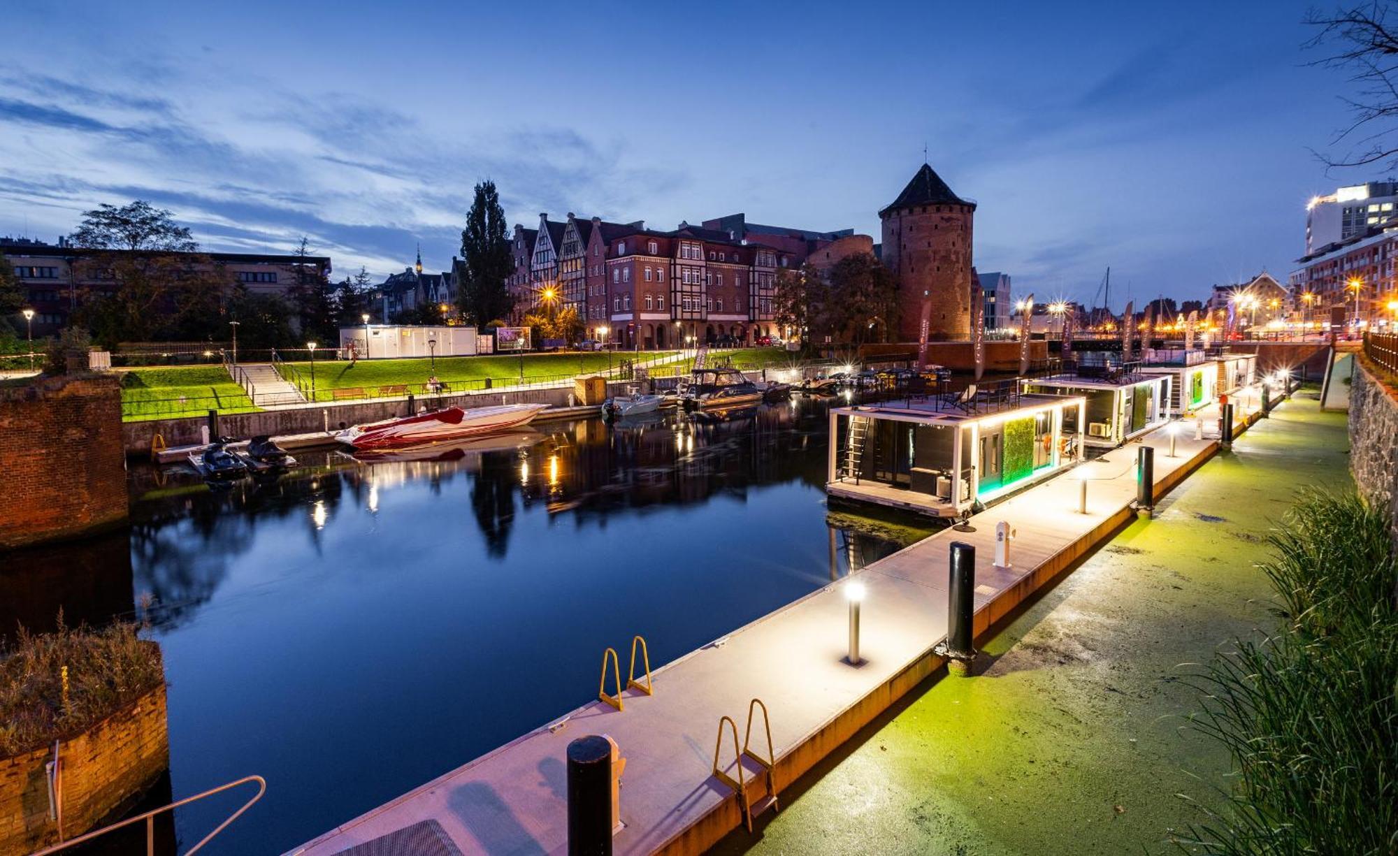 Domy Na Wodzie - La Mare Motlava Houseboats With Sauna By Downtown Apartments Gdańsk Eksteriør billede