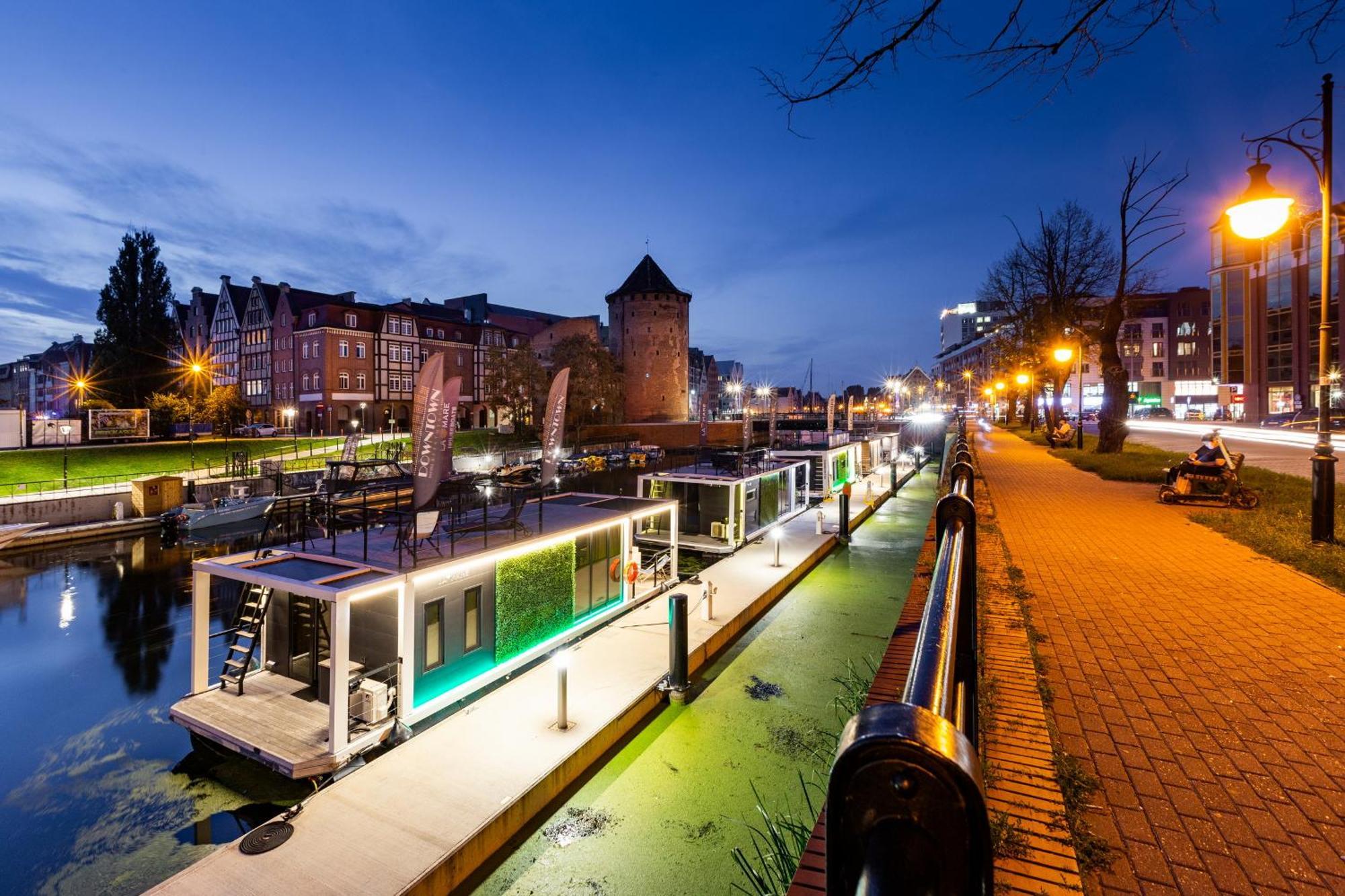 Domy Na Wodzie - La Mare Motlava Houseboats With Sauna By Downtown Apartments Gdańsk Eksteriør billede