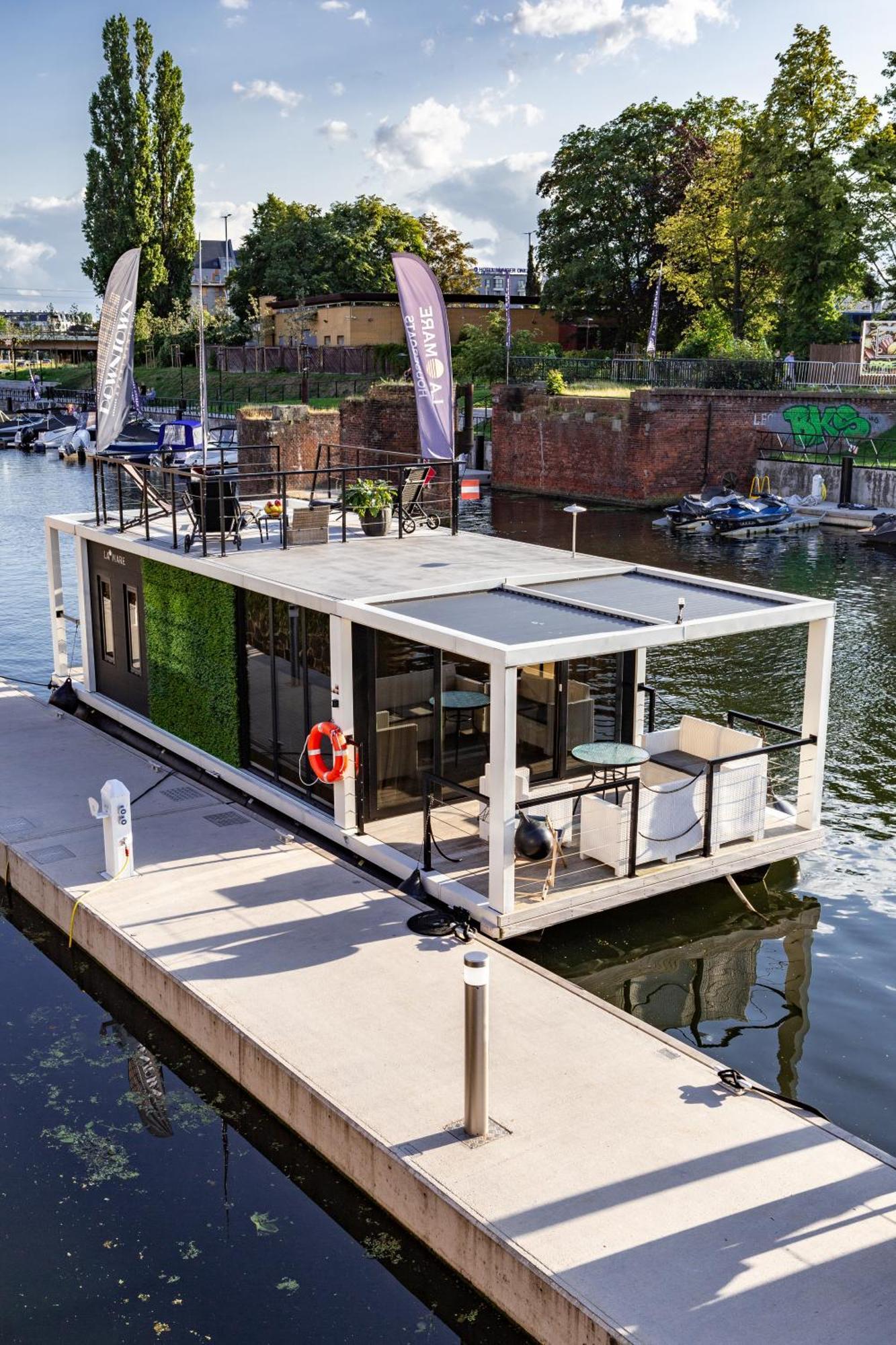 Domy Na Wodzie - La Mare Motlava Houseboats With Sauna By Downtown Apartments Gdańsk Eksteriør billede